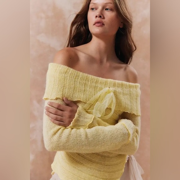 Urban Outfitters Kimchi Blue Yellow Fiona Off the Shoulder Sweater with Bow - Picture 6 of 14